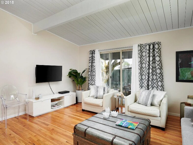 Building Photo - 12920 SW Faircrest St