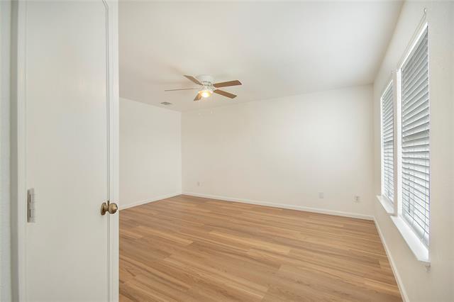 Building Photo - 1618 Pin Oak Trail