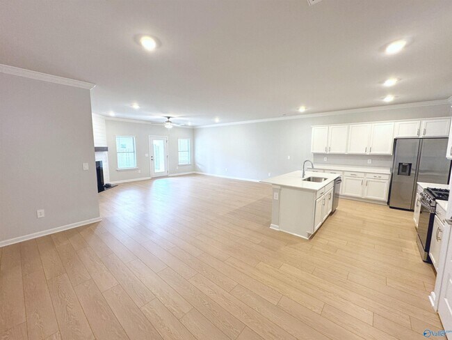 Building Photo - 6065 Gardner Maples Dr SE