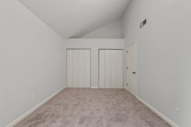 Building Photo - 1077 Armstrong Mill Rd