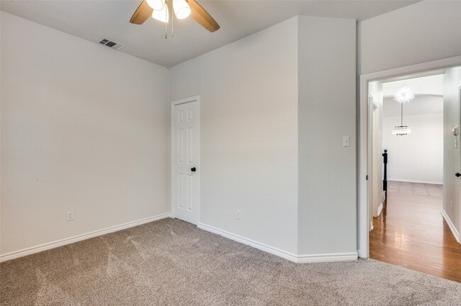 Building Photo - 5012 Marineway Dr