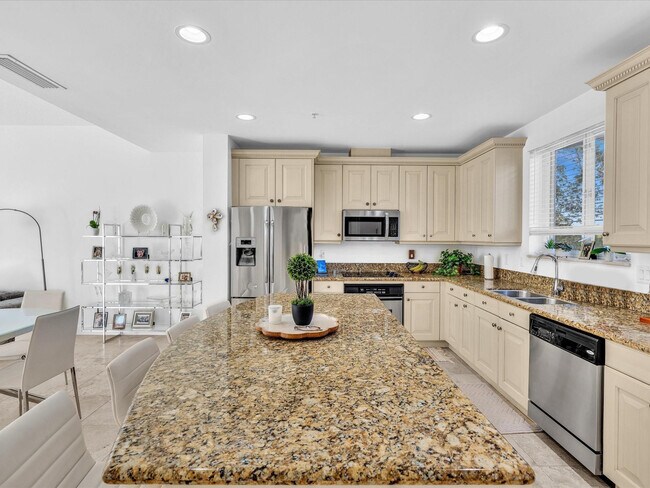 Building Photo - 1801 Coral Heights Blvd