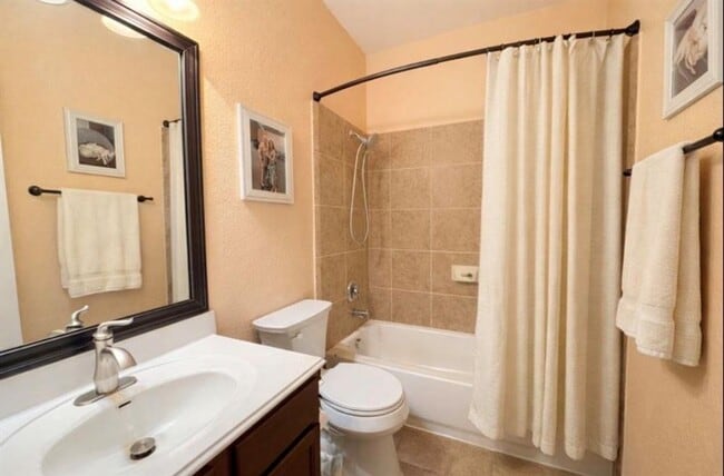 Building Photo - 1052 Hot Spring Valley