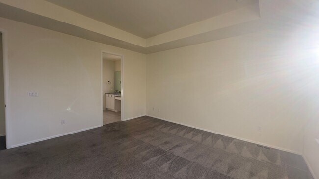 Building Photo - Great House In Fort Collins.  FALL LEASE SPECIAL! - $1000 off your 1st months rent!