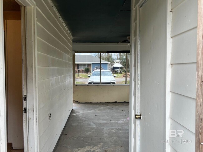 Building Photo - 72 Grimes Ln