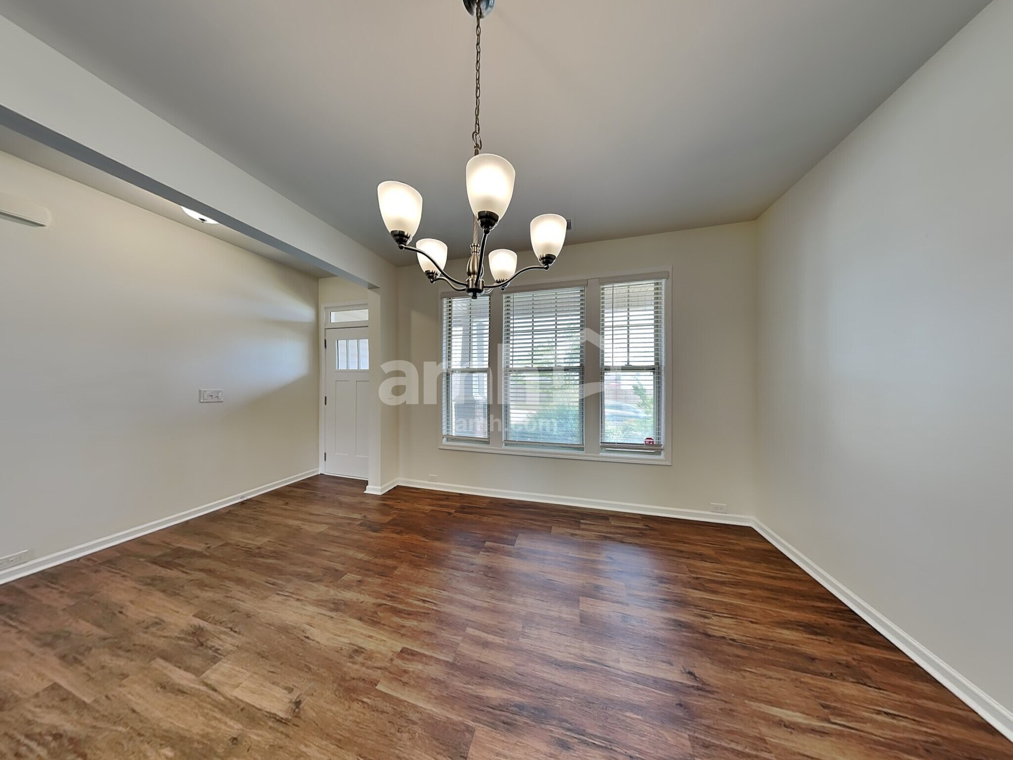 Building Photo - 810 Genesis Wy