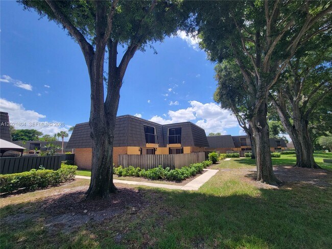 Building Photo - 3227 32nd Way