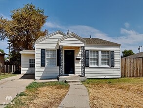 Building Photo - 2216 28th St