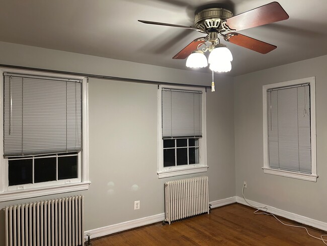 Master bedroom - 836 20th St S