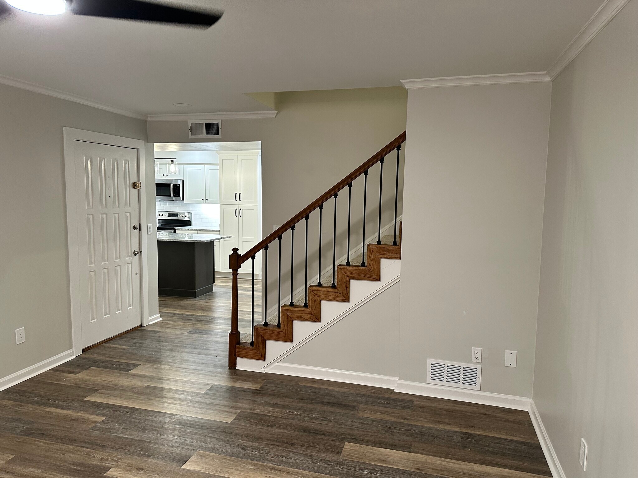 Building Photo - 813 Turkey Foot Ct