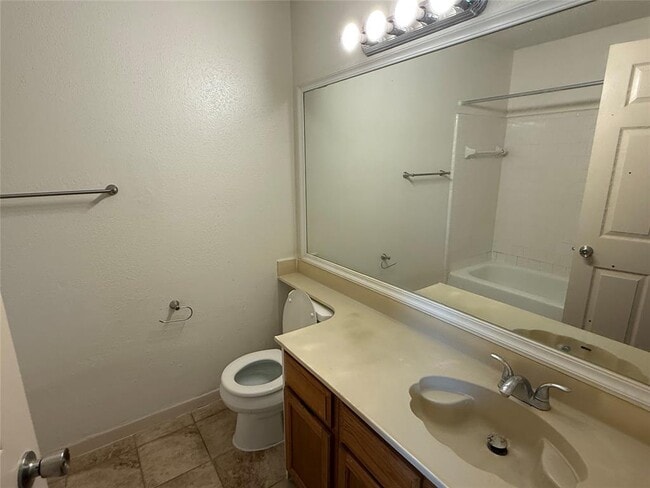 Building Photo - 4411 Treasure Trail