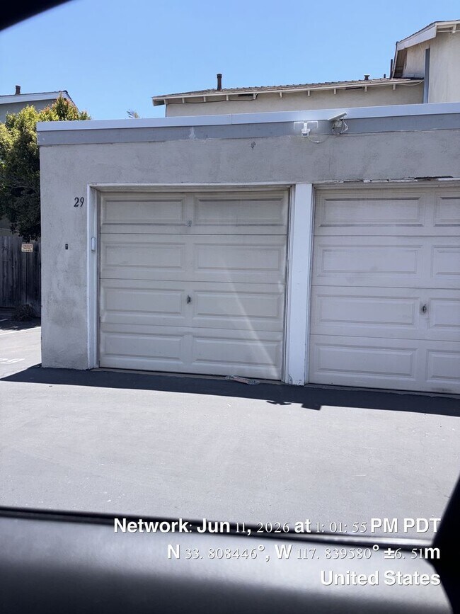 Building Photo - Two bed 1.5 bath townhome available now.