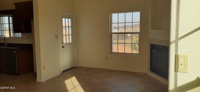 Building Photo - 5466 Buffalo Creek Dr