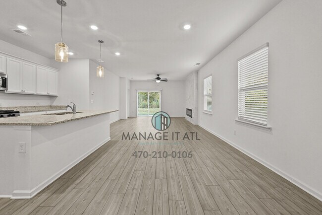 Building Photo - Brand New 5 Bedroom Home with a Master Bed...