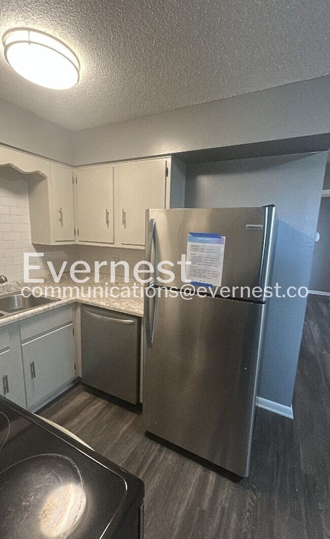 Building Photo - 9 Meredith Ct