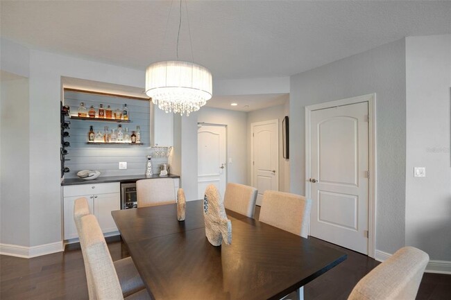 Building Photo - 14041 Bellagio Way