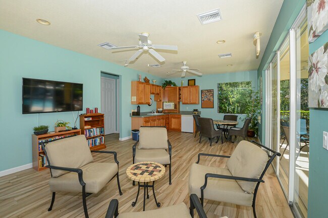 Building Photo - 7033 Willow Pine Way