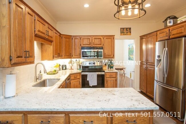 Building Photo - 14205 Longtree Dr