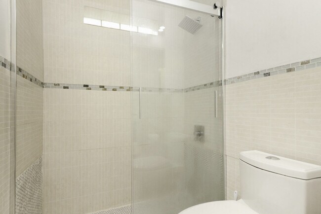 Building Photo - 787 NE 87th St