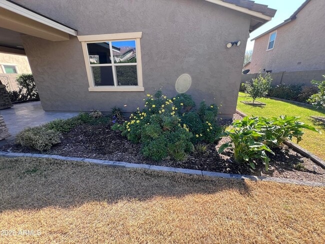 Building Photo - 9722 E Tungsten Dr