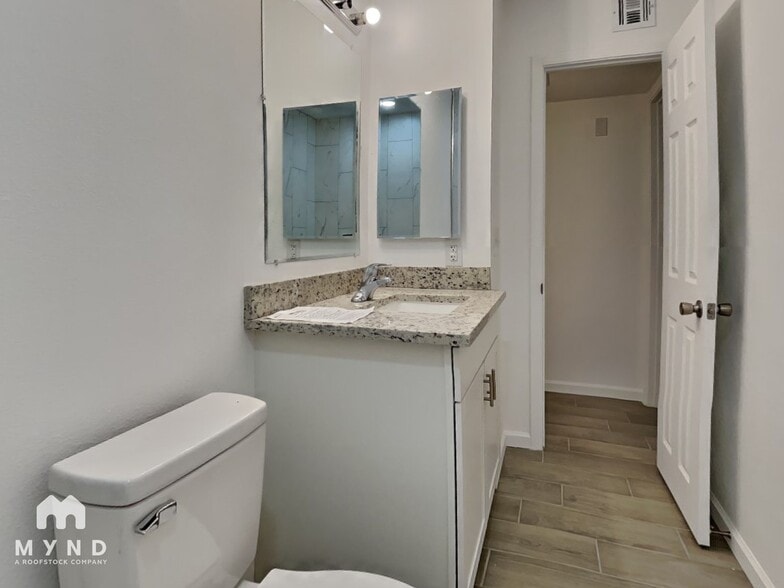 Building Photo - 6657 W Ocotillo Rd