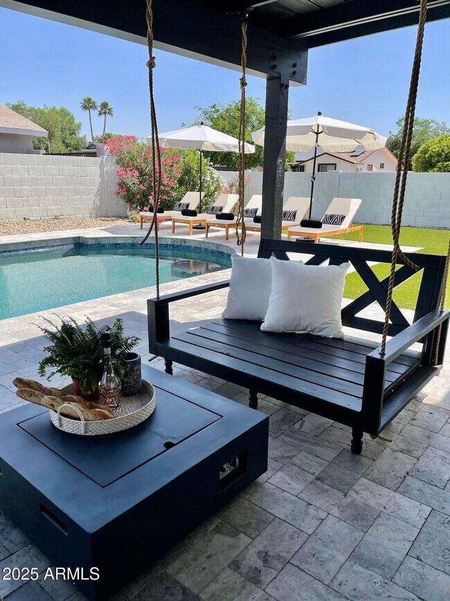 Building Photo - 4944 E Andora Dr