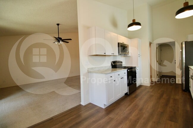 Building Photo - 4311 W Sungate Pl