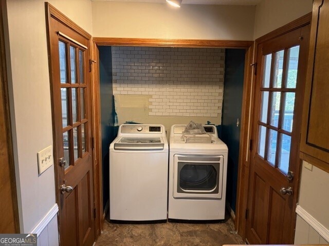 Building Photo - 185 Redwood Cir