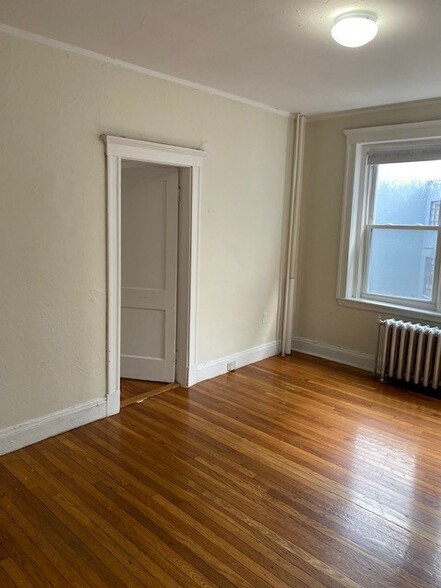 Building Photo - 1209 Boylston St