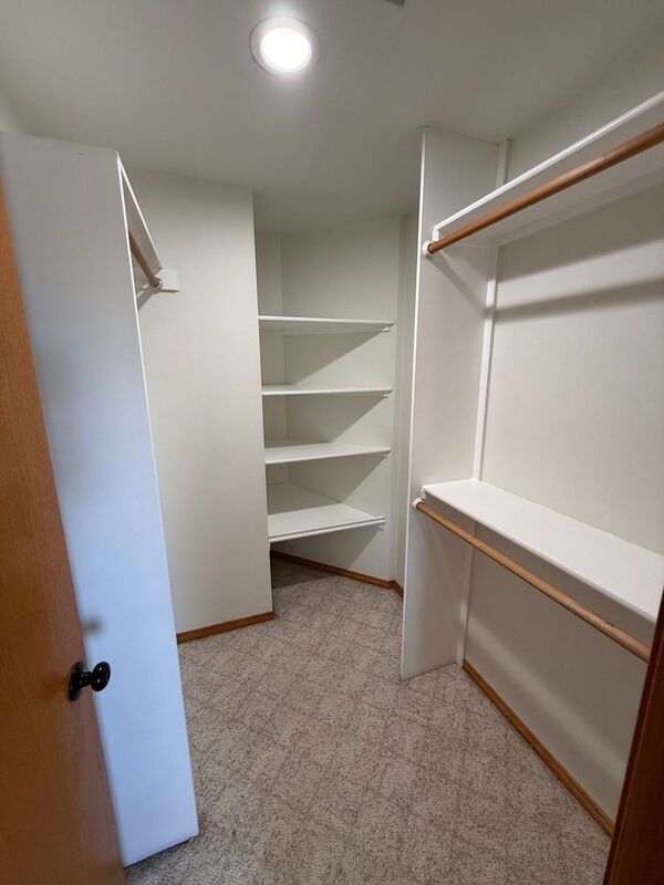 Building Photo - 757 Sphinx Ct NE
