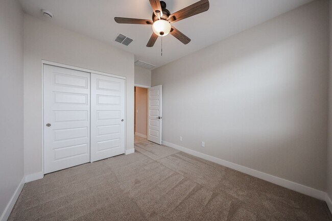 Building Photo - 4 Bedroom in Asante Community