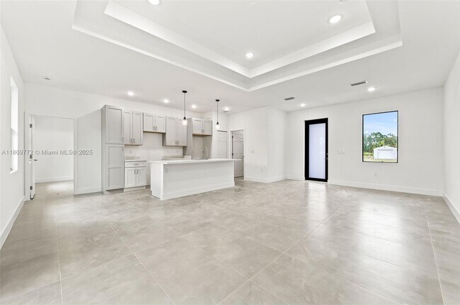 Building Photo - 3705-3737 37th St SW