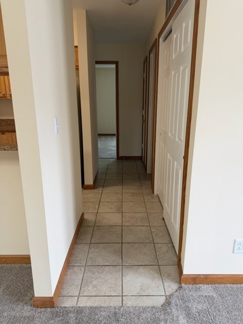 Building Photo - 218 Dale Haven Dr