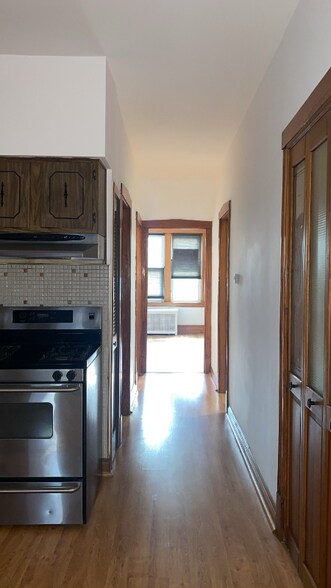 Primary Photo - 4815 S Springfield Ave