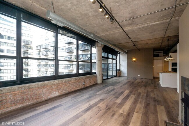 Building Photo - 130 S Canal St