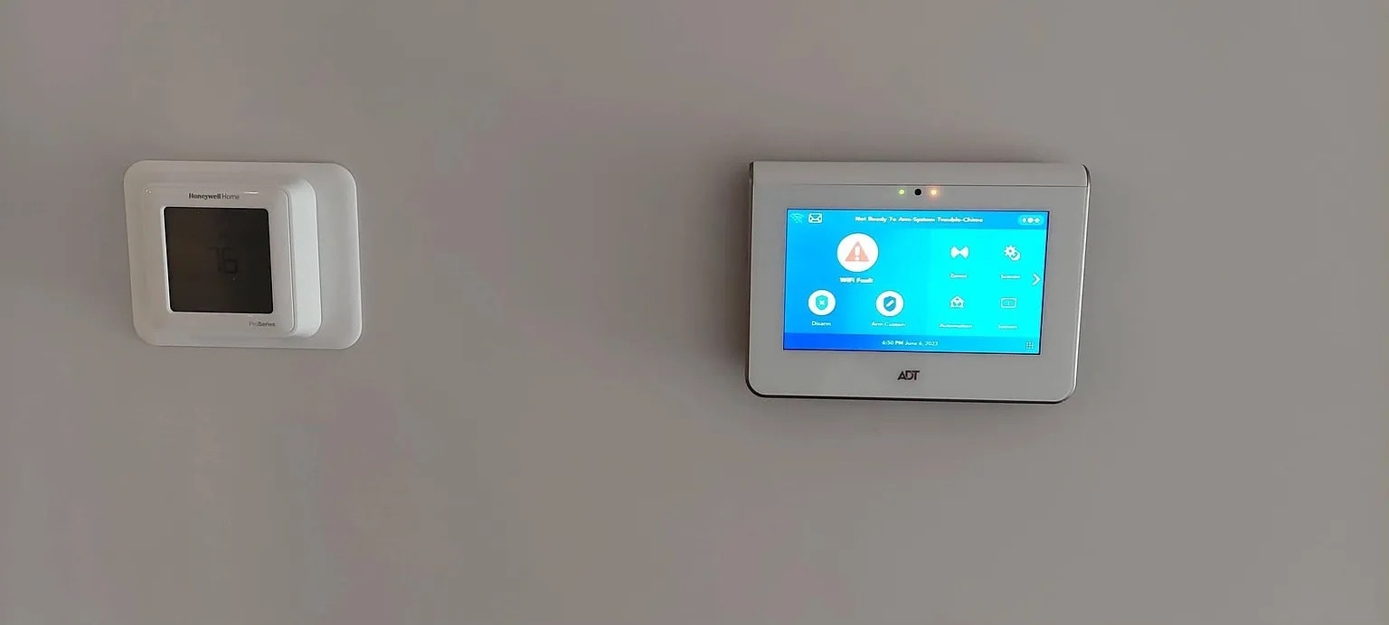 Building Photo - 304 Hazy Hills Ln