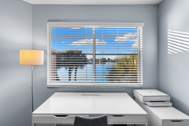 Building Photo - 2651 Citrus Lake Dr