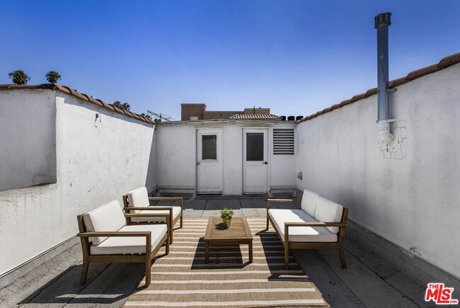 Building Photo - 1147 Westmoreland Ave