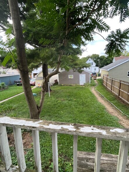 Building Photo - 1212 Vilas Ave