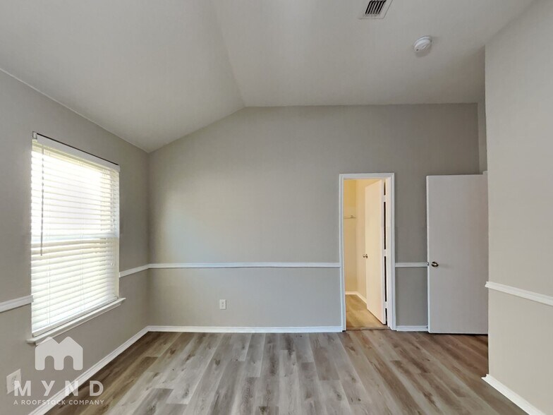 Building Photo - 229 Centennial Pl