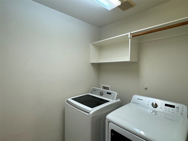 Building Photo - 16527 Beckland Ln