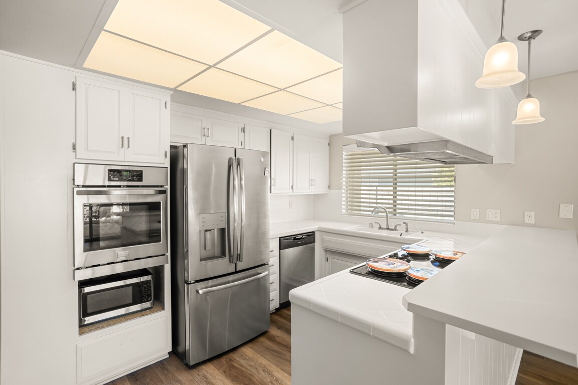 Building Photo - 205 E Old Mill Rd