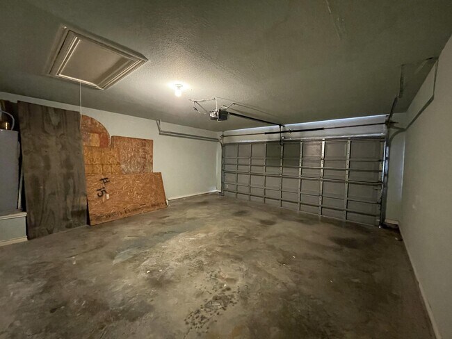 Building Photo - 6721 Dungeoness Dr