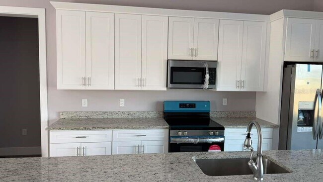 Building Photo - 6805 Heavitree Dr