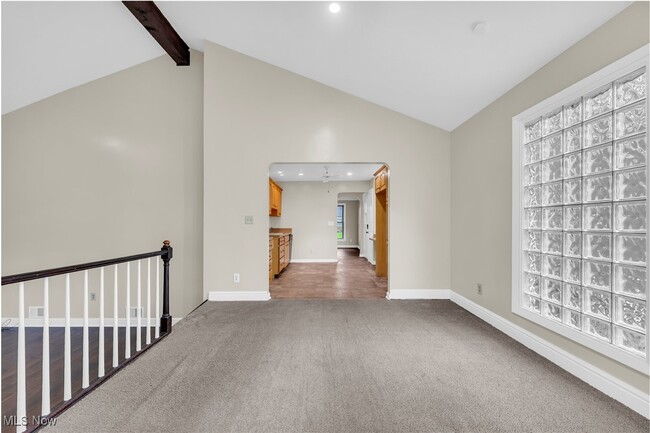 Building Photo - 401 E 257th St