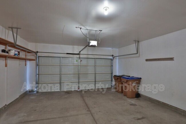 Building Photo - 2736 W Mineral Butte Dr