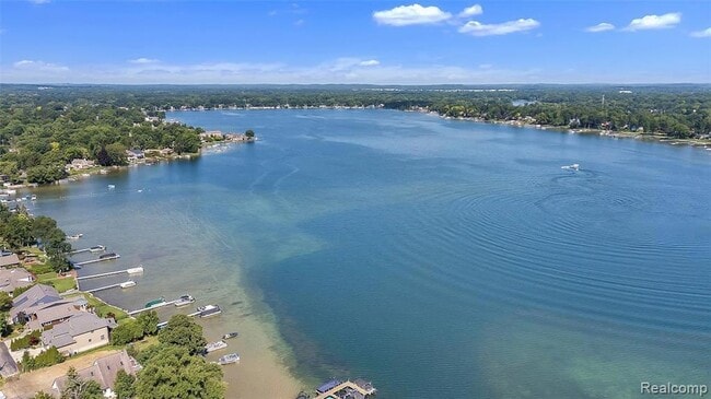 Building Photo - 4022 Hazelett Dr