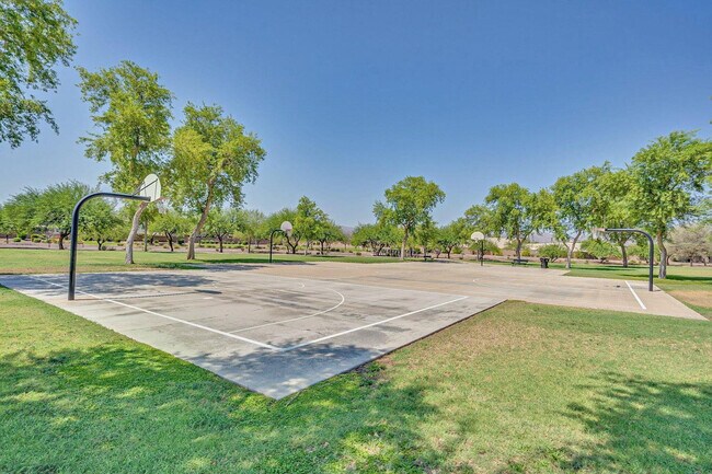 Building Photo - 18024 W Maui Ln