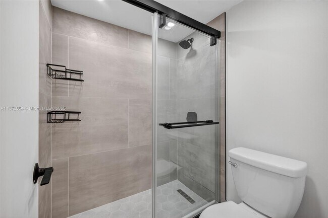Building Photo - 2812 N 46th Ave