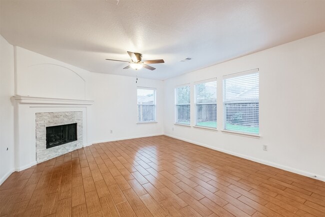 Building Photo - 15506 Anton Dr